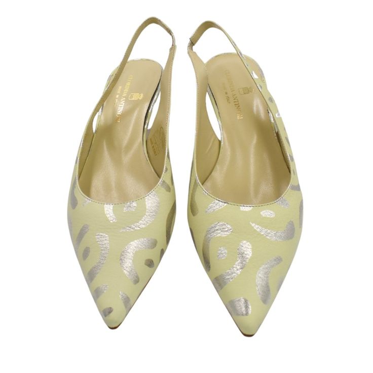 Subtle Yellow With Silver Animal Print Make These Comfortable Shoes Stunning. Leather And Handmade. These Shoes Are New Without Tags But Have Been Tried On In The Store. Small Scuffs Are On The Bottom But The Shoes Are In Great Shape. Yellow Pointed Toe Slingback Pumps For Spring, Elegant Yellow Slip-on Heels, Yellow Slingback Heels With Heel Strap, Yellow Slingback Pumps For Evening, Yellow Closed Toe Heels With Leather Sole, Yellow Slingback Pumps For Formal Occasions, Elegant Yellow Slingback Pumps With Pointed Toe, Yellow Almond Toe Heels With Leather Sole, Yellow Leather Slingback Pumps With Pointed Toe