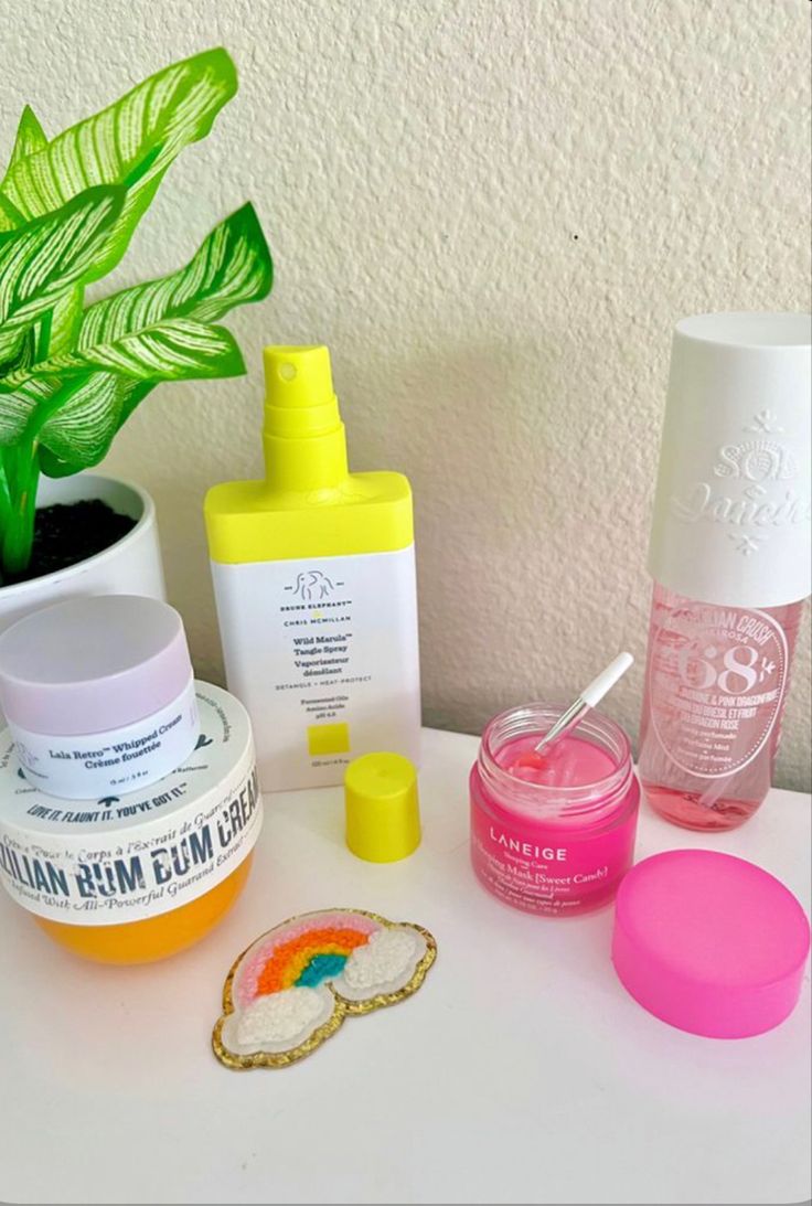 Preppy Skincare Pics, Preppy Skin Care, Preppy Products, Basic Aussie, Aussie Girl, Preppy Inspo, Preppy Skincare, Drunk Elephant Skincare, Preppy Accessories