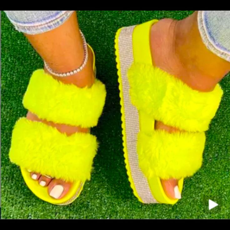 Fur And Rhinestone Fluorescent Yellow Sandals Size 8 Cheap Yellow Summer Slippers, Cheap Yellow Slide Sandals, Cheap Yellow Slippers For Summer, Yellow Open Toe Sandals With Rhinestones, Slippers Fur, Fluffy Shoes, Casual Summer Sandals, Indoor Slides, Fur Sandals