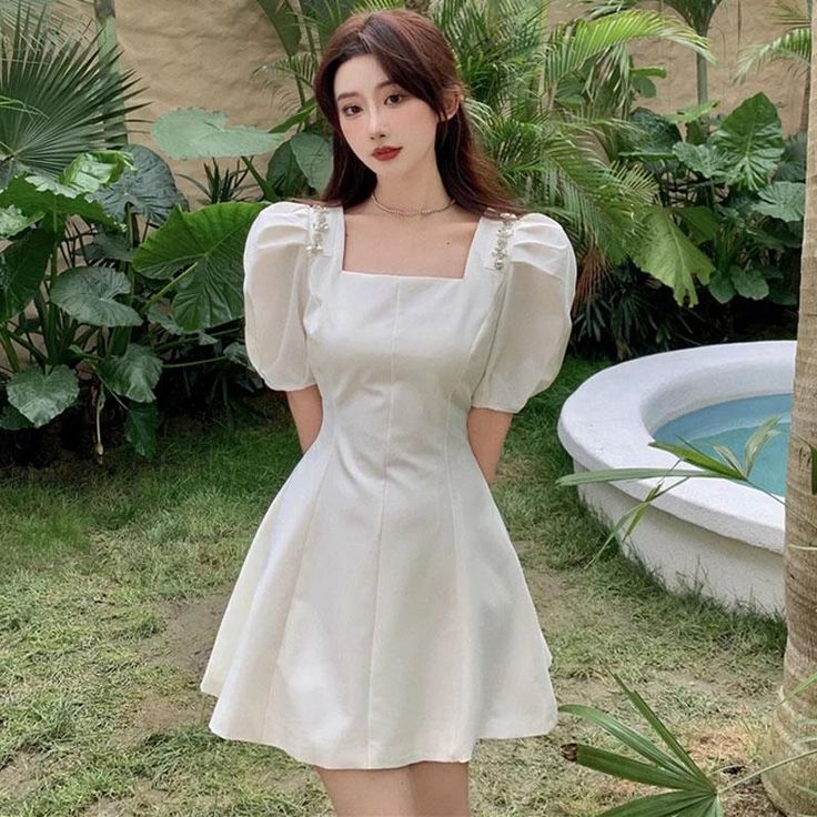 Puff Sleeve Mini Dress, Midi Dress Style, Stil Elegant, Kawaii Clothes, Mini Dress With Sleeves, Style Elegant, White Mini Dress, Cocktail Dress Party, Mini Black Dress