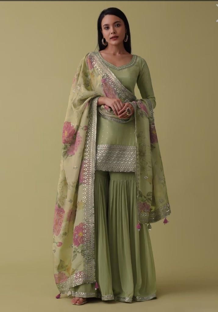 Silk Sharara Suit, Abla Work, Silk Sharara, Desi Dress, Trendy Outfits Indian, Pista Green, Mode Turban, Traditional Indian Dress, Desi Fashion Casual