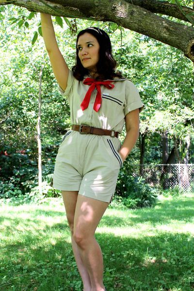 Camp Counsler Outfit, Summer Camp Costume, Vintage Camping Outfit, Camp Theme Outfit, 80s Camp Counselor, Camp Counselor Costume, Camp Counselor Aesthetic Outfits, Summer Camp Aesthetic Outfits, 80s Summer Camp