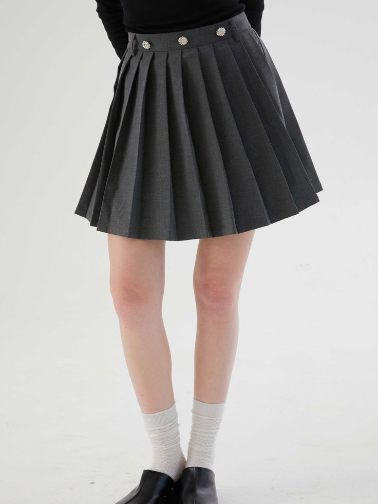 High Waist Fitted Pleated Skort, Stretch Skirt With Pleated Hem, Stretch Mini Pleated Skirt, High Waist Relaxed Lined Skort, Fitted Mini Skirt For School Uniform, High Waist Relaxed Skort With Lining, High Waist Lined Skort, Relaxed Fit, High Waist Fitted Tennis Skirt, High Waist Fitted Pleated Tennis Skirt