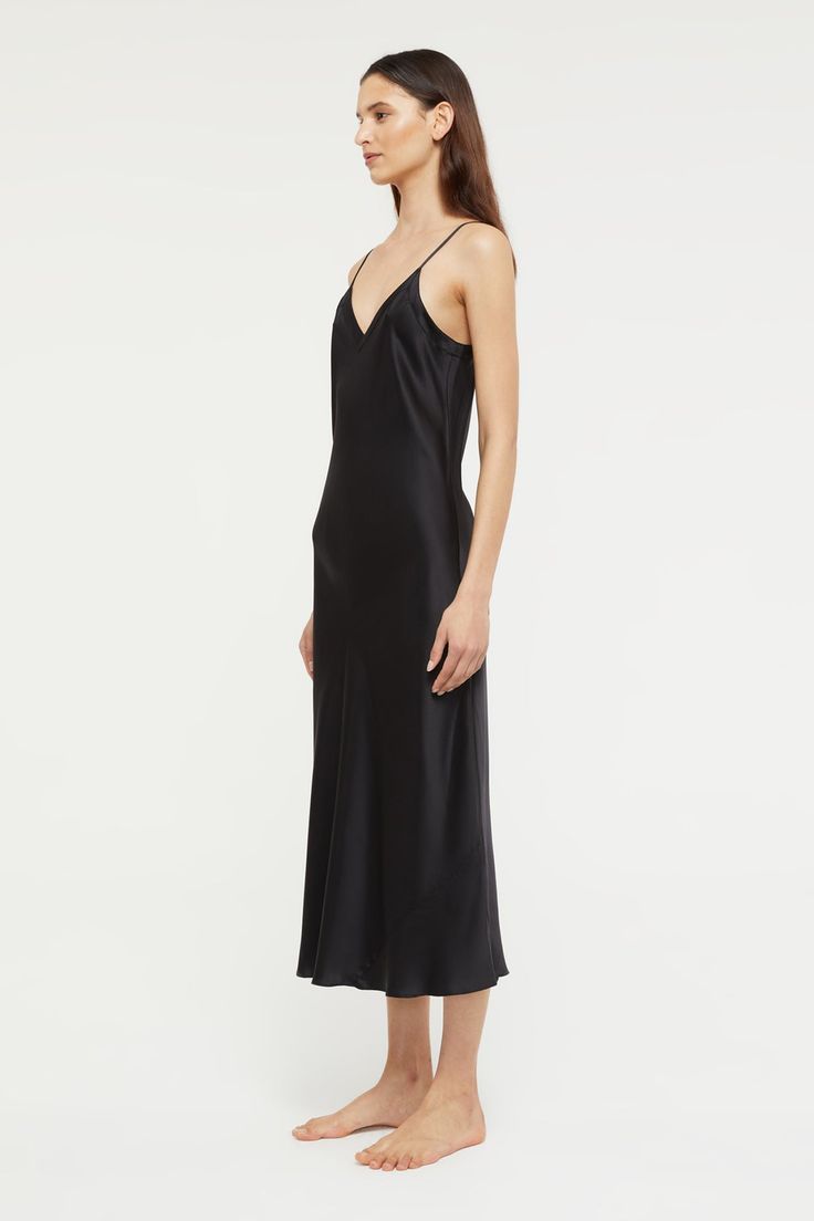 Elegant Silk V-neck Dress For Daywear, Summer Silk Dress For Work, Elegant Satin Midi Dress For Daywear, Silk Dress For Workwear In Summer, Feminine Silk Slip Dress For Daywear, Classic Knee-length Silk Midi Dress, Feminine Formal Viscose Midi Dress, Formal Feminine Midi Dress In Viscose, Formal Feminine Viscose Midi Dress