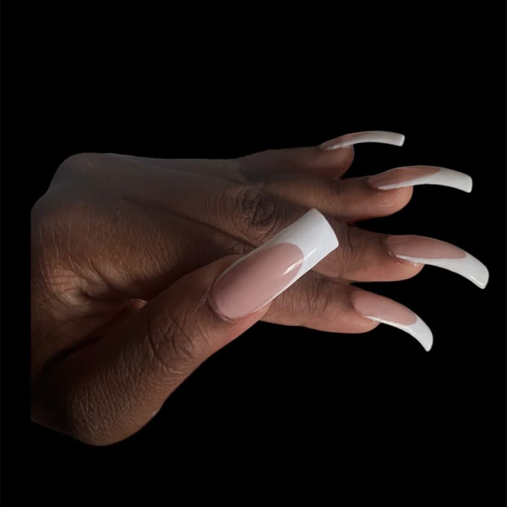 500pc full cover curve nail (1-10). Do you bite your nails because you have no self control�👀? Do you have really small nail beds ? Well these full cover curve nails are just for you 😀. These nails are good for practice (fake mannequin tips) disclaimer: These are for SMALL- EXTRA small nail beds or can be use to practice acrylic work. Medium Length Curved Acrylic Nails, Clear Curved Acrylic Nails, Curved Press On Nails, Acrylic Curved Nails, Curve Nails Acrylic, Curved Acrylic Nails, C Curve Nails, Small Nail Beds, Curve Nails