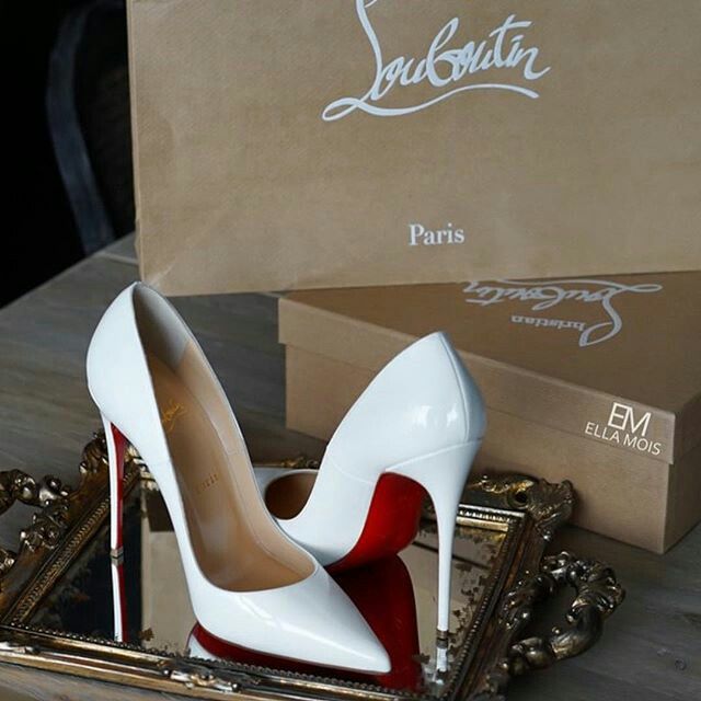 Louboutin Heels Aesthetic, Christian Louboutin Aesthetic, Louboutin Aesthetic, White Louboutin Heels, Louis Vuitton Heels, Red Bottom Heels, Dr Shoes, Fashion Shoes Heels, Shoes Heels Classy