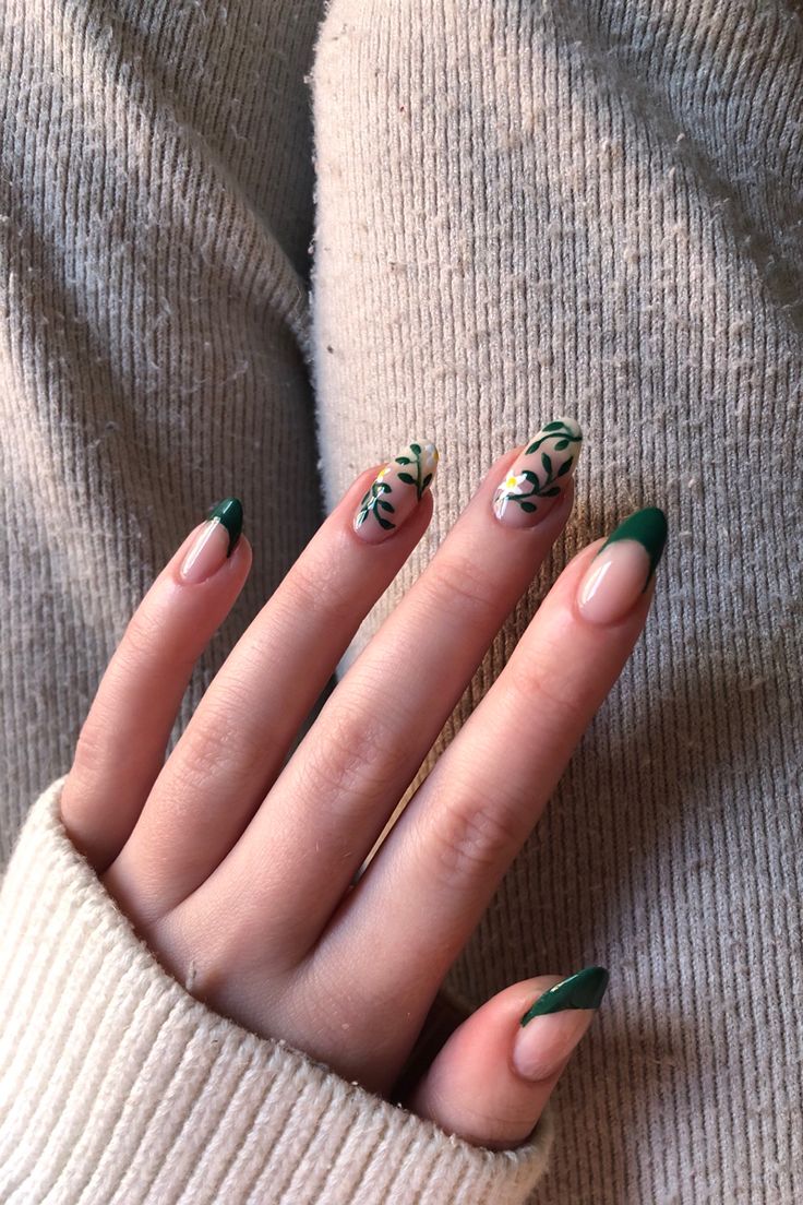 Ivy Nails, Green Acrylic Nails, Dark Green Nails, Green Nail Designs, Nagel Tips, Autumn Look, Colorful Nails, Smink Inspiration, Makijaż Smokey Eye