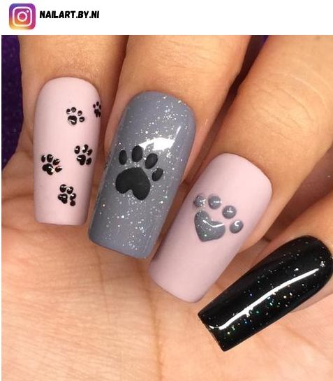 Paw Print Nail Art, Paw Print Nail, Paw Print Nails, Dog Nail Art, Animal Nail Designs, Paw Nails, Print Nail Art, Nail Art Easy, Tips Nails