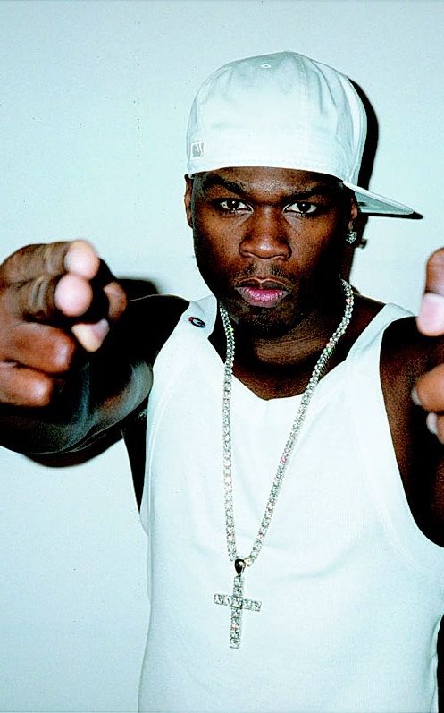 50 Cent. #rap #rappers #hiphop #50cent http://www.pinterest.com/TheHitman14/musician-raphip-hop-%2B/ 50 Cent Albums, Rap Music Hip Hop, Black Music Artists, Rapper 50 Cent, 90s Rappers, Hip Hop Classics, Glitter Fashion, Gangsta Rap, Hip Hop Art