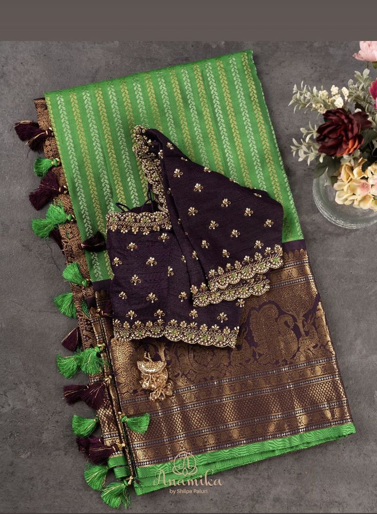 Brown Maggam Work Blouse, Brown Colour Blouse Aari Work Design, Opening Quotes, Red Blouse Design, Exclusive Blouse Designs, Green Sarees, Wedding Blouses, Plain Blouse Designs, Saree Borders