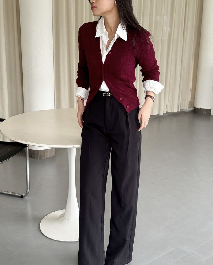 Businesses Core Outfit, Causal Dress To Impress Outfit, Blue Semi Formal Outfit, Fall Semi Formal Outfits, Blazer Casual Outfit Women, Formal Teacher Outfit, Ootd Semi Formal, Formal Work Outfits Women, Business Core Outfits