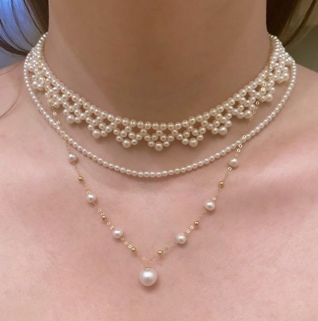 Beaded Chocker Ideas Aesthetic, Aesthetic Beads Necklace, Tas Manik Manik Aesthetic, Kalung Manik Aesthetic, Beaded Choker Ideas, Beaded Chocker Ideas, Pearl Jewelry Silver, Jewllery Ideas, Wire Beading