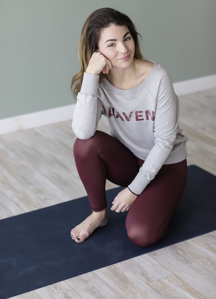 Burgundy Sculpt 7/8 Legging - Haven Collective Sporty Leggings For Pilates In Fall, Fall Sporty Yoga Pants For Pilates, Sporty Yoga Pants For Pilates In Fall, Fall Athleisure Leggings For Pilates, Athleisure Leggings For Pilates In Fall, Fall Athleisure Yoga Pants For Everyday, Fall Athleisure Yoga Pants For Pilates, Relaxed Fit Athleisure Leggings For Everyday, Relaxed Fit Athleisure Leggings For Workout