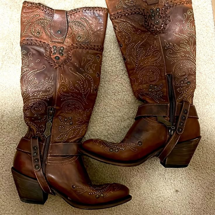 Brand New Vintage Chunky Boots, Vintage Frye Boots, Swaggy Shoes, Patterned Boots, Shifting Closet, Mudd Shoes, Style Roots, Cowboy Boots Square Toe, Digital Wardrobe