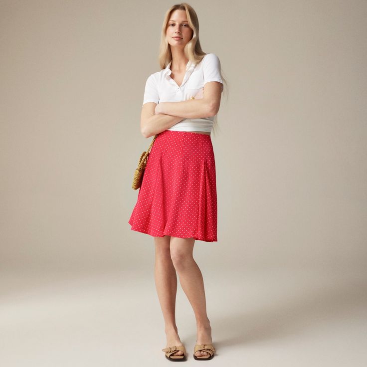 Pre-order Godet knee-length skirt in crepe de chine Knee Length Skirt Outfits, Knee Length Skirts Outfits, J Crew Looks, Anna October, Polo Women, Jcrew Collection, Loafer Sneakers, Summer Suits, Linen Shop