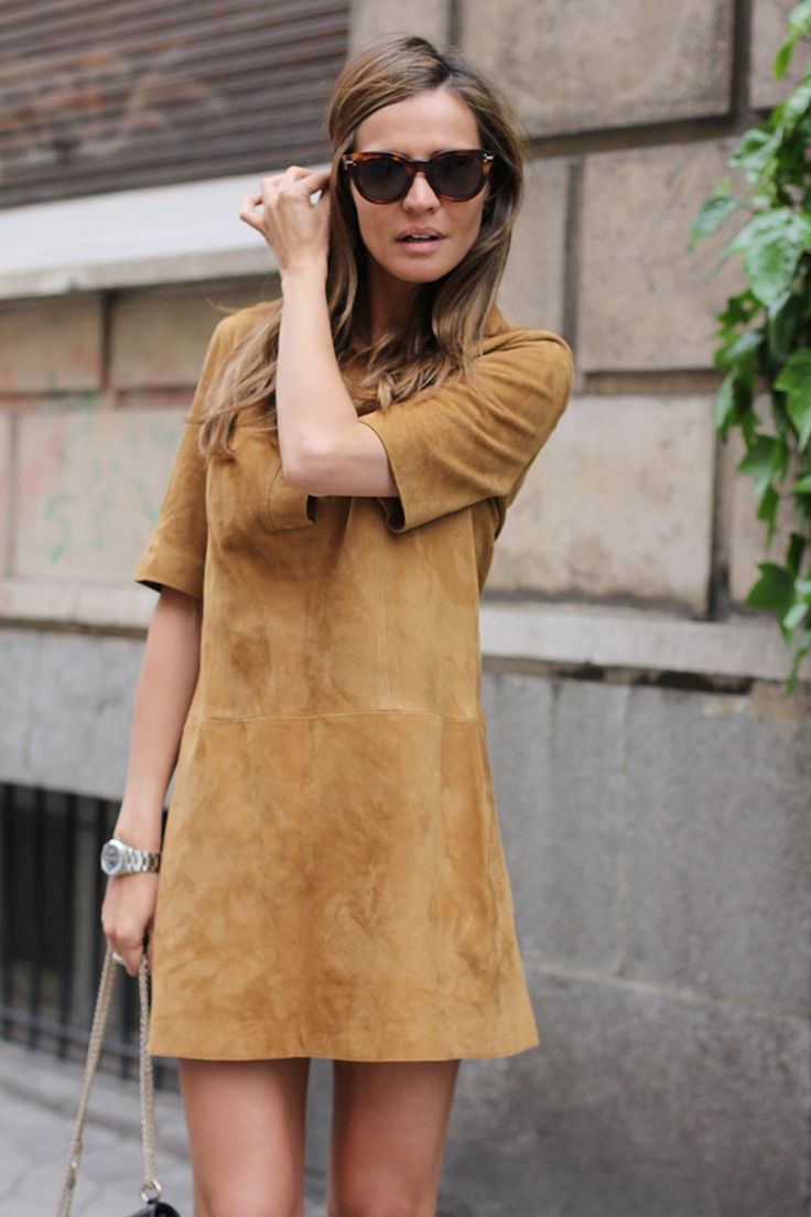 Suede mini dress? Yes, please. Suede Dress Outfit, Suede Dress, Inspired Outfits, Dress Outfit, Inspiration Mode, Looks Style, Mode Inspiration, Primavera Estate, Passion For Fashion