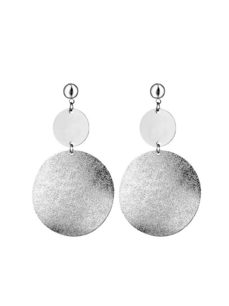 These Purnima Round Earrings are expertly crafted from metal for a timeless, luxurious look. The round design adds classic sophistication to any outfit, and their metal construction ensures lasting durability. Impress with your style and elevate any outfit with these luxurious metal earrings. Nails Necklace, Gold Round Earrings, Enchanted Evening, Shapewear Tops, Jumpsuits And Romper, Club Style, Round Design, Maxi Dress Green, Metal Earrings