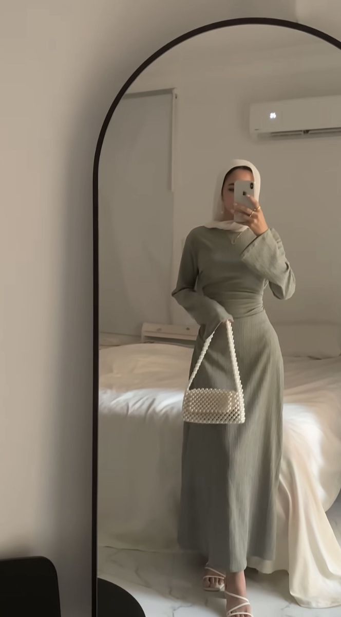 Modest Outfits Muslim, Outfits Muslim, Estilo Hijab, Stile Hijab, Mode Turban, Cute Modest Outfits, Muslim Outfits Casual, Hijabi Fashion Casual, Mode Abaya