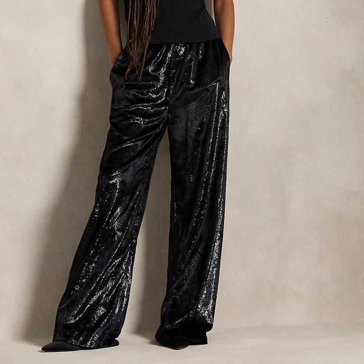 The elegant drape of velvet fabric with a metallic sheen brings a luxe point of view to these pants which are constructed with a wide-leg silhouette. Elegant Drapes, Jumper Shirt, Casual Coat, Formal Shirts, Point Of View, Jumpers And Cardigans, Trouser Jeans, Velvet Fabric, Jeans Denim