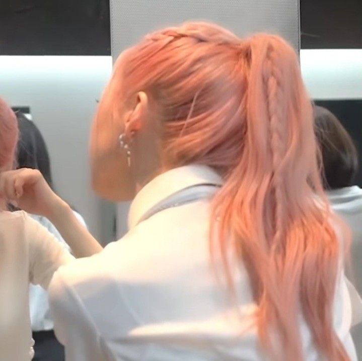 Pink Ponytail Hairstyles, Pink Lemonade Hair, Pink Hair Updo, Peachy Pink Hair, Pink Hair Ponytail, Pale Pink Hair, Pink Ponytail, Dusty Pink Hair, Bubblegum Pink Hair