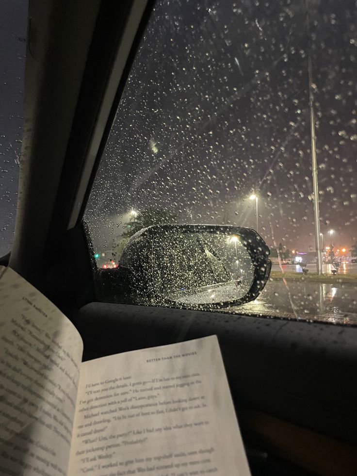 rainy day and reading aesthetic books Rainy Night, In The Rain, The Rain, Books