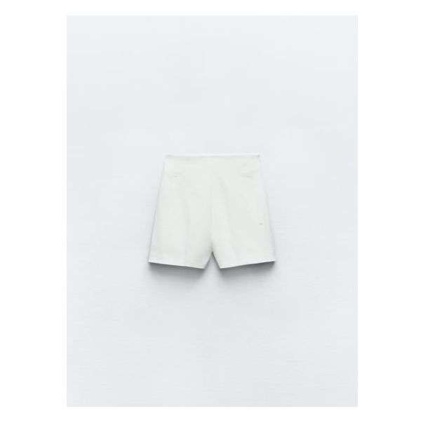 High waist shorts with front welt pockets. Side hidden in-seam zip closure. Zara High-waisted Shorts, Zara High-waisted Stretch Shorts, Luxury High-waisted Bermuda Shorts, Zara High-waisted Shorts With Pockets, Zara Bottoms With Pockets, Short Length, Jeans Blazer, Crochet Coat, Crochet Jacket, T-shirt Polos