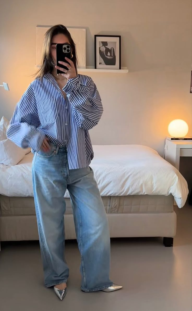 French Tuck Outfit, Oversized Button Up Shirt Outfit Jeans, Outfit With Blouse And Jeans, Public Relations Outfit, Summer Outfits With Long Sleeves, Lines Shirt Outfit, Spring Happy Hour Outfit, Elevated Denim Outfit, Scandinavian Fashion 2024