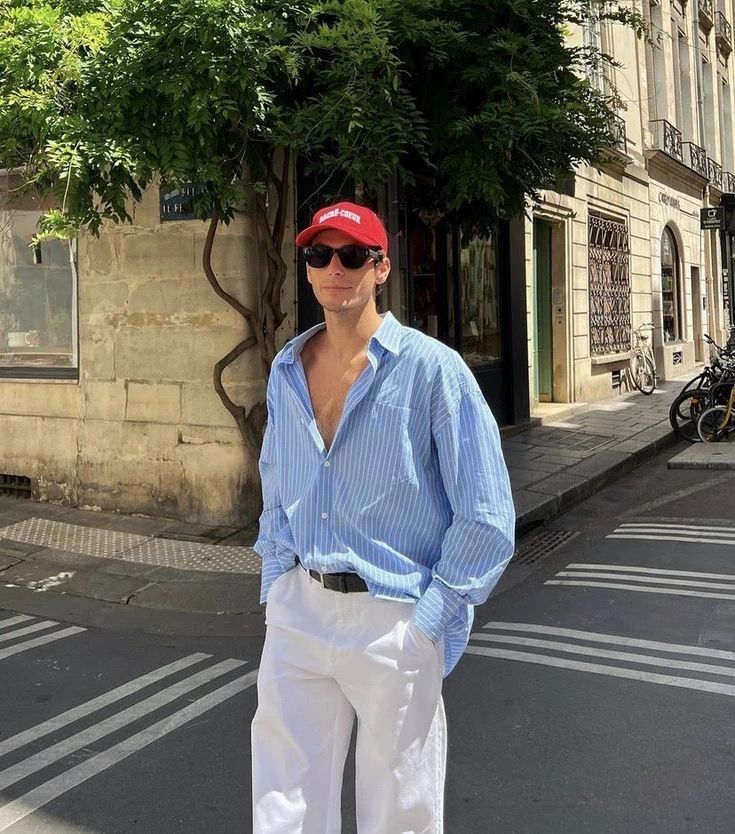 Mens Spain Outfits, Europe Vacation Outfits Men, Men Linen Outfit Summer, Ny Fits, Spain Fits, Italy Fits, Spiritual Fashion, Preppy Streetwear, London Boy