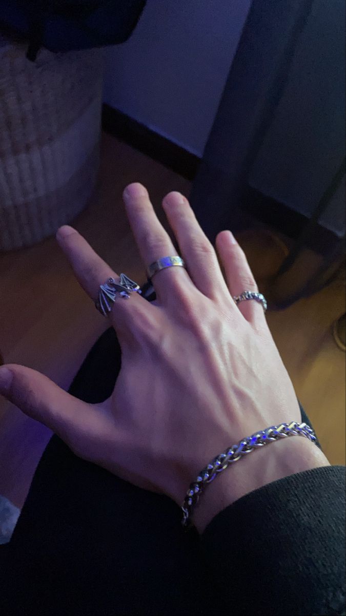 Hands With Rings, Veiny Arms, Veiny Hands, Guy Jewelry, Hand Veins, Biker Guys, Hot Hands, Couple Goal, Mens Rings Fashion