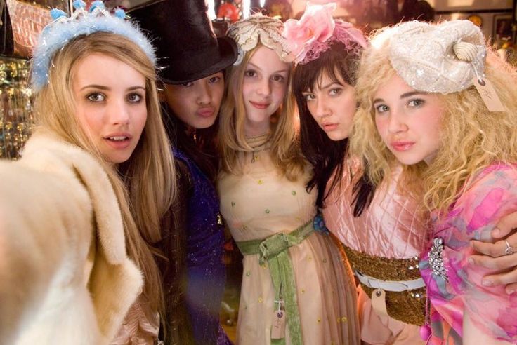 Wild Child Movie, Juno Temple, Teen Movies, I Love Cinema, Chick Flicks, Lily Evans, Kid Movies, Disney Studios, Emma Roberts