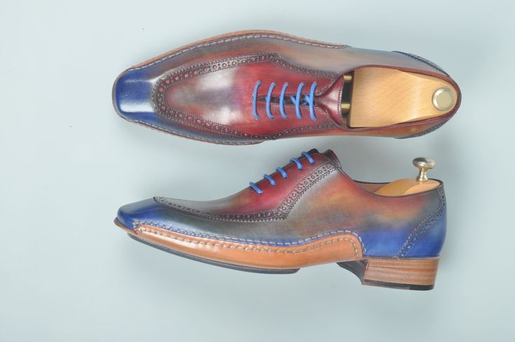 TucciPolo Handmade Luxury Multi-Color Brogue Side Handsewn Mens Italian Leather Oxford Shoes - offering superior comfort and exquisite design. Shop 2018 Tuccipolo Collection of top quality mens Luxury Handmade Italian leather designer Shoes. Leather : Hand polish Italian Leather Sole: Double leather sole Color: Multi-Color This is a made-to-order product. Each pair will be made upon receipt of order and shipped in approximately 15 days. Because our shoes are hand-painted and couture-level creati Shoes Oxford, Look Adidas, Shoes Illustration, Custom Made Shoes, Italian Leather Shoes, Bespoke Shoes, Latest Shoe Trends, Casual Dress Shoes, Leather Oxford Shoes