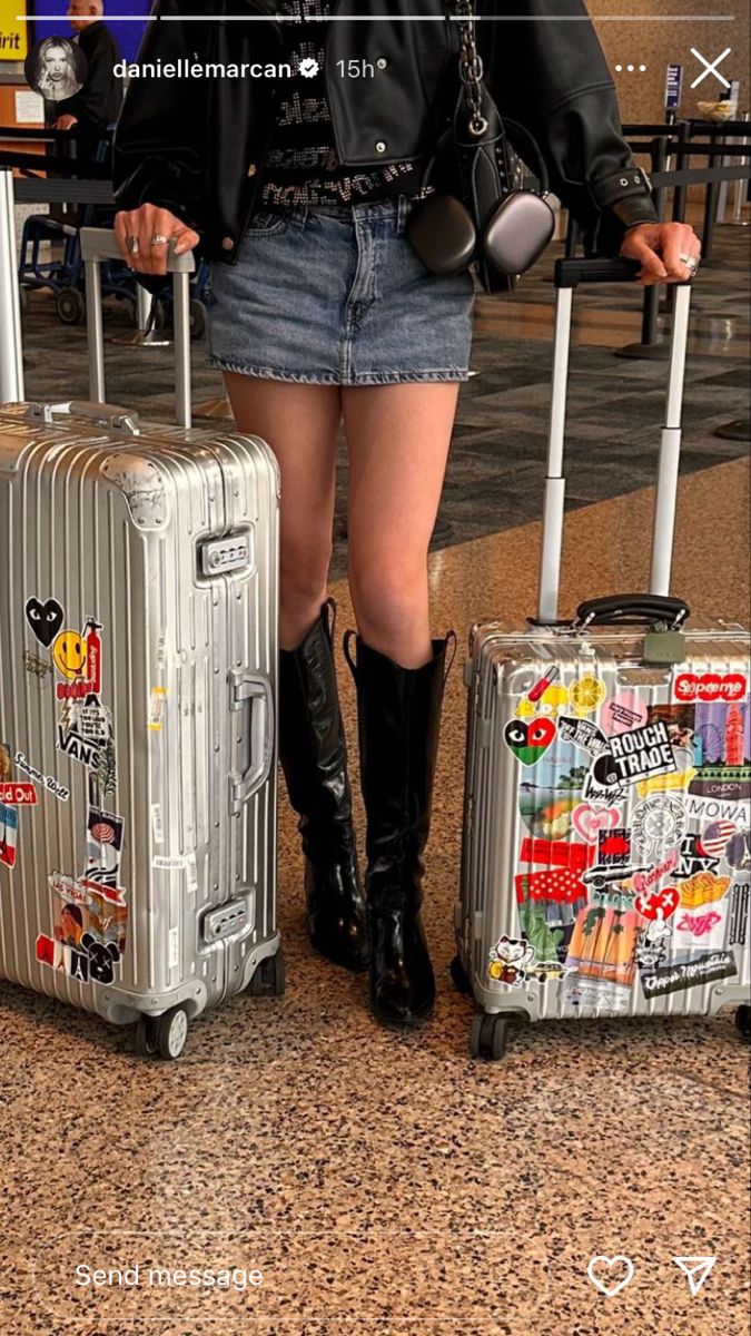 Influencer Room, Jean Skirt Outfit, Amazon Travel Must Haves, Sticker Suitcase, Carry On Makeup, Rimowa Luggage, Airport Vibes, Europe Travel Essentials, Luxury Luggage