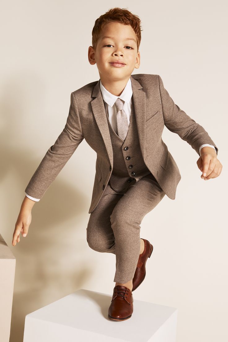 Kids Wedding Outfits Boys, Kids Wedding Outfits, Boys Formal Wear, Wedding Outfit For Boys, Neutral Jacket, Kids Formal, Wedding Dresses For Kids