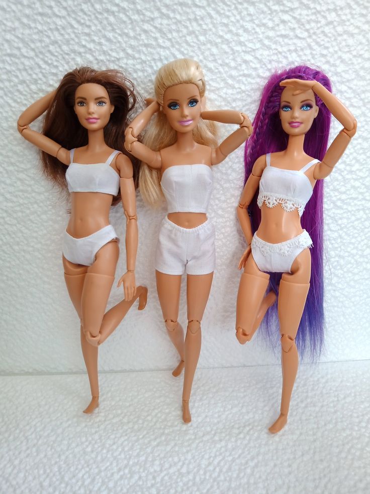 ShikozikoDolls brings you the latest Downloadable Sewing Pattern - Underwear - Bikinis, Bra, Pants, Bust for Made to Move Barbie Original Fashion Dolls. You can make your own Bikinis, Bra, Pants and Bust, too, for your MADE TO MOVE ORIGINAL Barbie dolls using this tried-and-tested patterns. This patterns was designed to use lightweight cotton fabric (such as quilt cotton) The file includes partial instructions, on how I sew. I don't think it is the only way it can be sewn. This listing is intended for someone who has already sewn several garments in the past. This listing comes with the pattern pieces provided in 6 pages, in downloadable PDF  format. No garment construction instructions are included in the file/s because everyone has their own process This listing is an instant download, f Aniversary Ideas, Summer Barbie, Original Barbie Doll, Original Barbie, Accessoires Barbie, Dollhouse Clothes, Made To Move Barbie, Sewing Barbie Clothes, Barbie Sewing Patterns