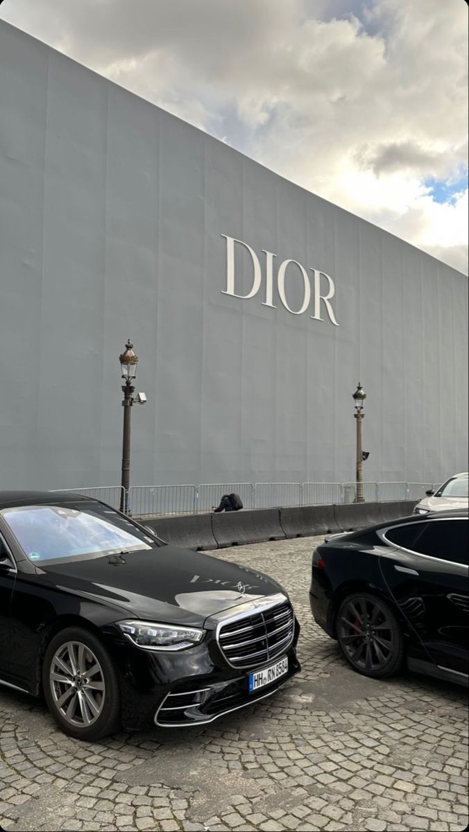 #luxury #luxurylife #aesthetic #richlifestyle #oldmoney #inspiration Dior Men Aesthetic, Dior Runway, Man Aesthetic, Magnolia Parks, Dior Aesthetic, Aesthetic Men, Men Aesthetic, Magnolia Park, Dior Men