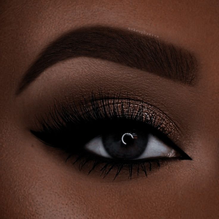 Brown Smokey Eye Makeup Black Women, Black Hoco Makeup, Red Smokey Eye Tutorial, Neutral Prom Makeup, Dark Prom Makeup, Simple Smokey Eye Tutorial, Gold Smokey Eye Tutorial, Prom Makeup Black, Smokey Eye Tutorial For Beginners