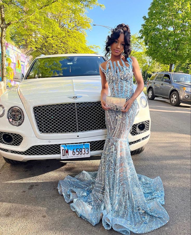 𝘍𝘖𝘓𝘓𝘖𝘞 @QUINTECIACHAA 𝘍𝘖𝘙 𝘔𝘖𝘙𝘌 𝘐𝘕𝘚𝘗𝘖💕 Prom Dress Designs Ideas, 8th Grade Prom Dresses, 8th Grade Prom, Prom 2k24, Homecoming Pictures, Prom Photoshoot, Classy Prom, Prom Inspo, Prom Dresses Long Pink