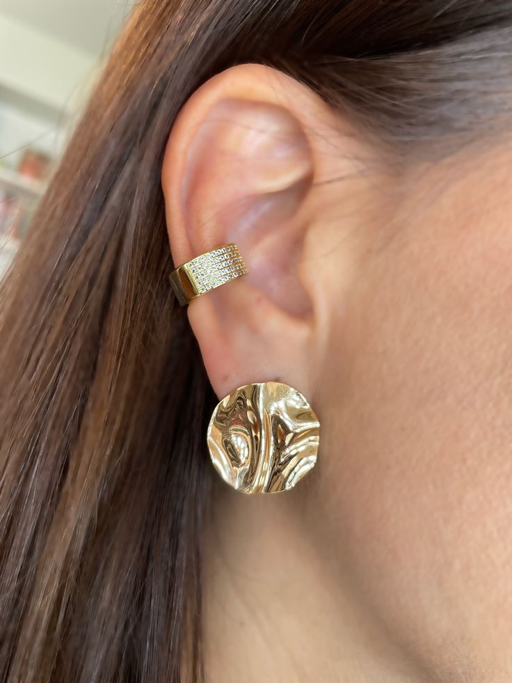 Step into the glamour of a bygone era with our Vintage-Inspired Gold Circle Earrings. These timeless treasures beautifully blend classic sophistication with a touch of modern charm. The intricately crafted gold filled post back circles exude elegance, making them the perfect statement piece for any occasion. Elevate your style with these trending earrings, where vintage allure meets contemporary flair. A must-have addition to your jewelry collection, bringing a touch of timeless beauty to every Gold Classic Clip-on Plug Earrings, Gold-plated Ear Cuff With Matching Earrings, Elegant Metal Ear Cuff For Formal Events, Elegant Metal Ear Cuff For Formal Occasions, Elegant Gold Brass Ear Cuff, Formal Gold-plated Ear Cuff, Gold-plated Pierced Ear Cuff, Gold Plated Round Clip-on Earrings For Party, Formal Gold Plated Ear Cuff