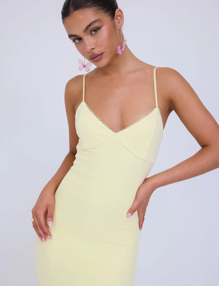 JULIANNA DRESS - YELLOW : LEMON – Tiger Mist North America Elegant Yellow Bodycon Dress For Brunch, Yellow Fitted V-neck Bodycon Dress, Fitted Yellow V-neck Bodycon Dress, Chic Sleeveless Yellow Bodycon Dress, Yellow Sundress Mini Length, Yellow Mini Sundress For Date Night, Elegant Yellow Mini Sundress, Yellow Summer Bodycon Dress For Date Night, Yellow Bodycon Dress With Spaghetti Straps For Spring