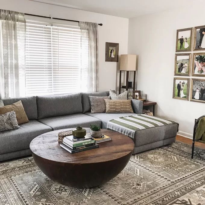 the living room is clean and ready for us to use in its new owner's home