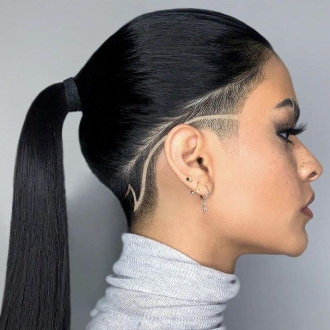 Colorful Undercut Designs, Stud Hair Styles, Simple Undercut Designs For Women, Womens Shaved Sides Haircut, Shaved Side Haircut, Undercut Ponytail, Side Haircut, Undercut Hair Designs, Shaved Design