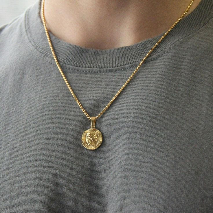 Gold Coin Pendant Rope Box Chain Necklace For Men or Women - Necklace - Boutique Wear RENN Simple Gold Chain Men, Mens Gold Necklace Pendants, Mens Pendant Necklace Gold, Men’s Jewlery Gold, Pendant Men Gold, Gold Men Necklace, Man Necklace Gold, Necklace Men’s Gold, Men’s Gold Chain Pendent