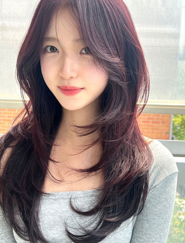 Korean Haircut Inspiration, Wolfcut Layered Hair Medium, Long Hair With Layers Asian, Haircut Inspo Layers Medium, Trending Korean Haircut, Korean Hush Cut Medium Hair, Cute Haircuts With Layers, Korean Haircut Long Layered Hair Round Faces, Asian Layer Haircut