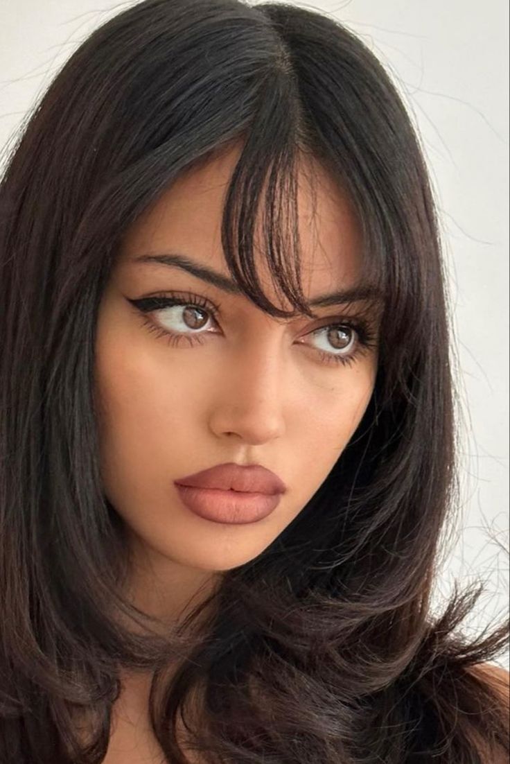 Bombshell Makeup, Feminine Makeup, 90s Makeup, Brown Lipstick, Fall Makeup Looks, Cindy Kimberly, Dark Makeup, Glamour Makeup, Spring Makeup