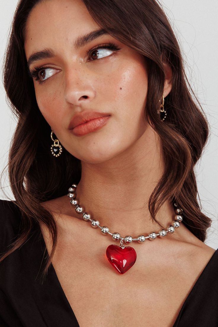 Lee Silver Bead Large Heart Necklace Red by Selfie Leslie Galentines Night, Heart Necklace Red, Red Heart Necklace, Necklace Outfit, Metal Bead, Red Thread, Puffed Heart, Large Heart, Necklace Red