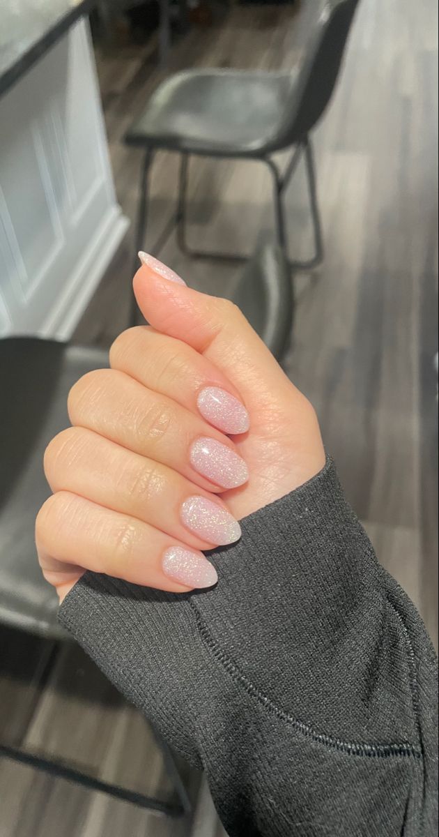 Nice Sparkly Nails, Short Nails Ideas Sparkle, Sparkly Round Nails, Bubble Bath With Glitter Nails, Plain Sparkle Nails, Neutral Glitter Nails Acrylic, Nude Sparkle Nails Short, White Sparkly Dip Nails, Clear Glitter Dip Nails