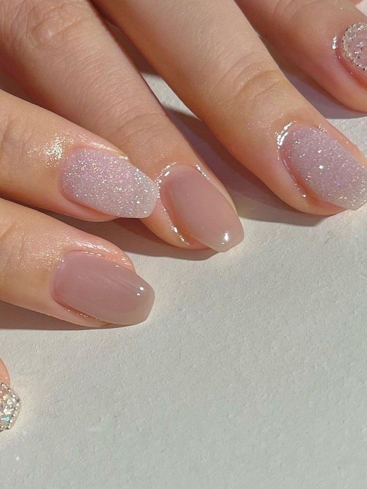 Bridal Nails Wedding Elegant White Pink, Bridesmaid Nails Acrylic, Nude Sparkly Nails, Elegant Touch Nails, Bridesmaids Nails, Unghie Sfumate, Milky Nails, Nude Nail, Nude Nail Designs