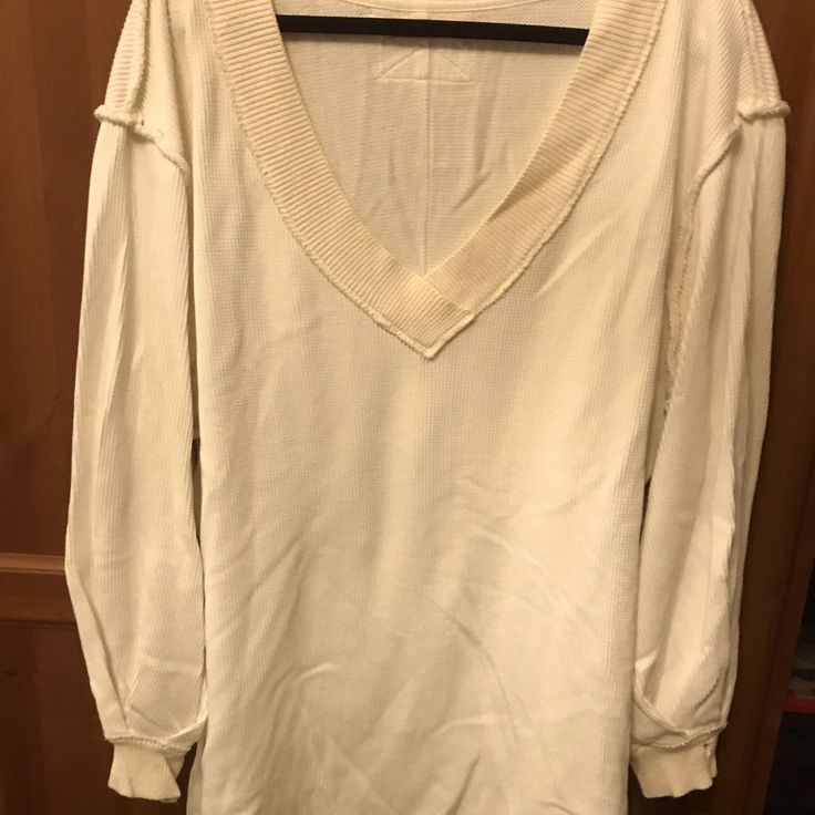 Size L Women’s Long-Sleeve Free People Oversized Shirt. Ivory Color, Waffle-Weave. Never Worn, One Tiny Blemish In Sleeve (See Photo) Beige Long Sleeve Top For Daywear, Cream Cotton Tops For Layering, Casual Cream V-neck Top, Off White Casual Spring Sweater, Casual Off White Spring Sweater, Casual Off-white Spring Sweater, Off White V-neck Top For Daywear, Beige Cotton V-neck Blouse, Off White Cotton Sweater For Spring