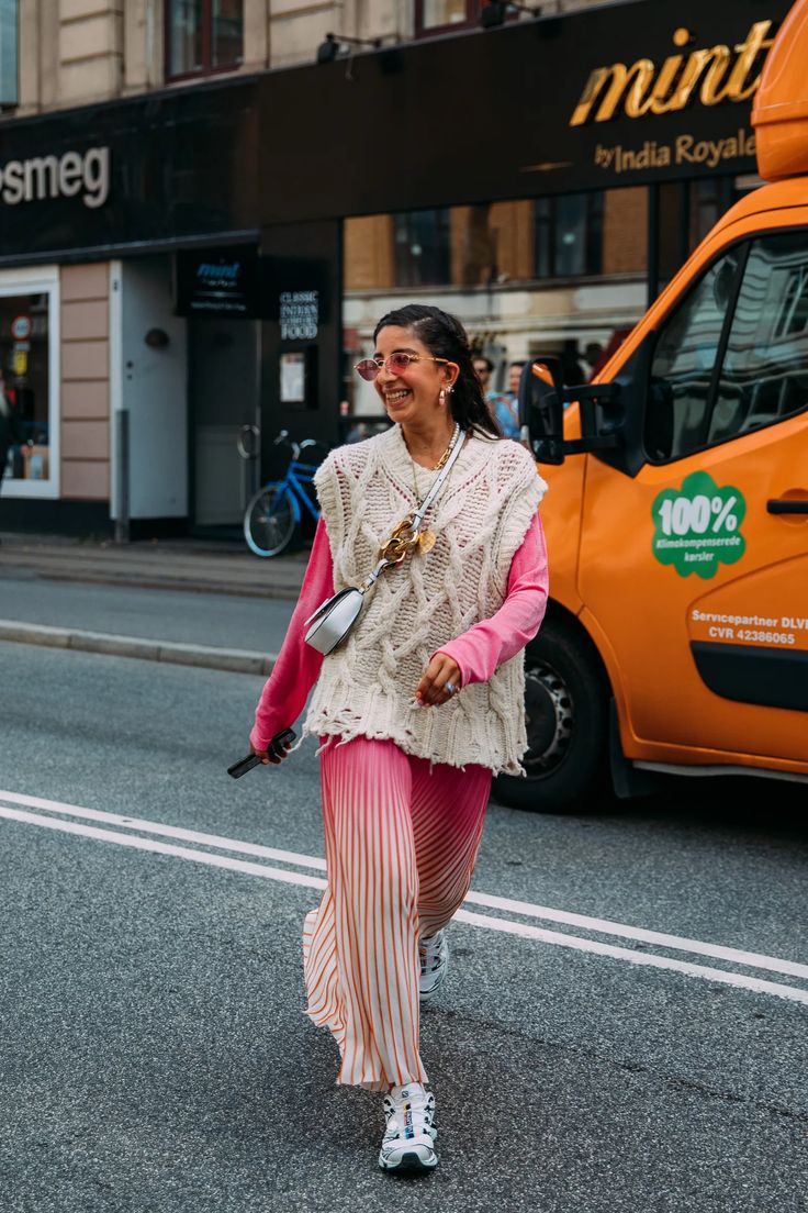 At Sydney Fashion Week, Street Stylers Worked Sweater Vests | Vogue Vest Street Style, 2023 Street Style, Sydney Fashion Week, Copenhagen Fashion Week Street Style, Sydney Fashion, Copenhagen Street Style, Work Sweaters, Sweater Vests, Copenhagen Fashion