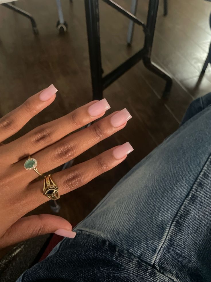 Clear Pink Tapered Square Nails, Flare Square Nails, Straight Short Nails, Natural Looking Nail Ideas, Sheer Pink Square Nails, Square Fall Nails Short, Short Square Nails Neutral, Square Square Acrylic Nails, Acrylic Nails That Look Natural